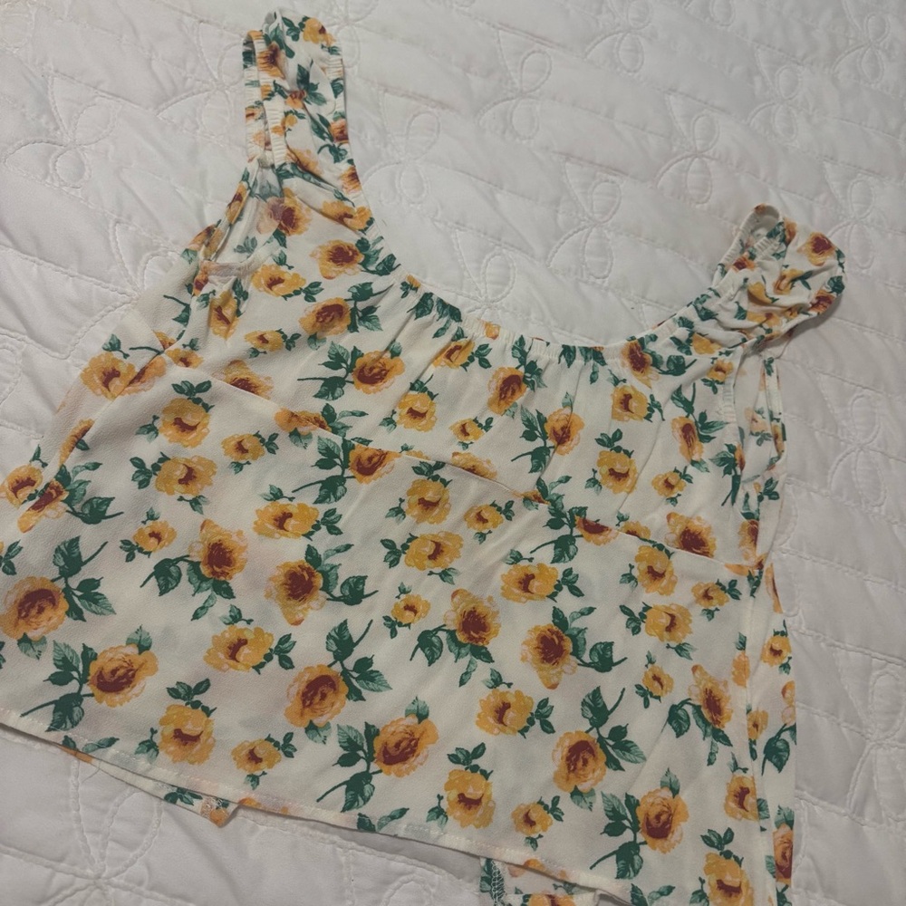 Yellow Roses Tie Front Spring Puff Sleeve Top - Picture 7 of 7
